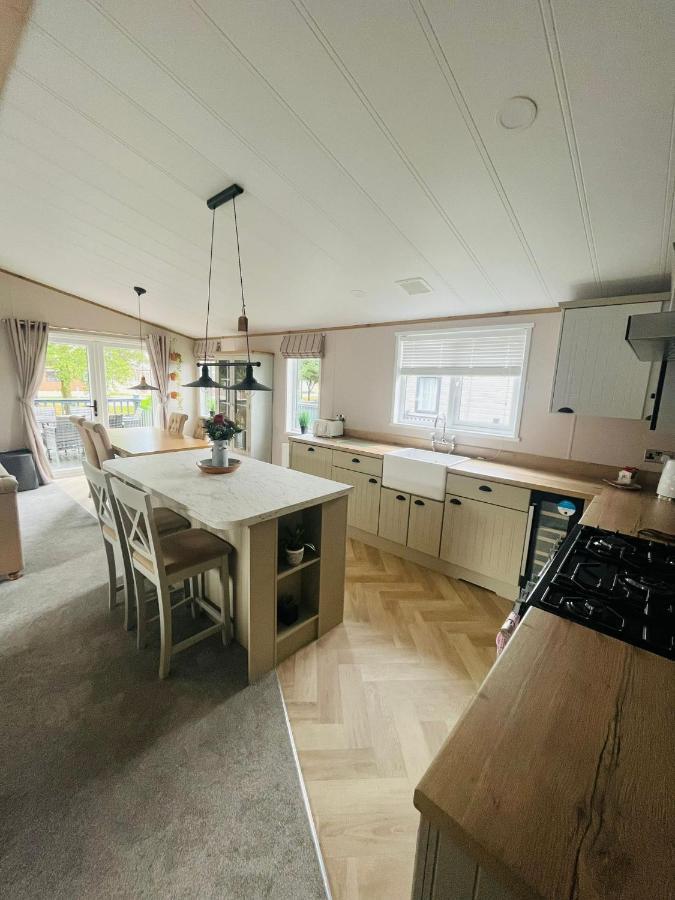 Copse View Lodge With Hot Tub York Exteriér fotografie