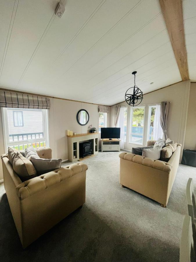 Copse View Lodge With Hot Tub York Exteriér fotografie